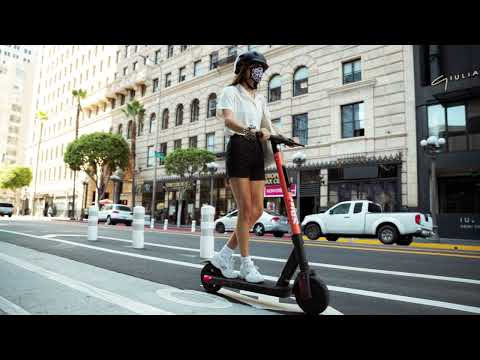 Cu&aacute;nto cuesta cargar la bater&iacute;a de un patinete el&eacute;ctrico